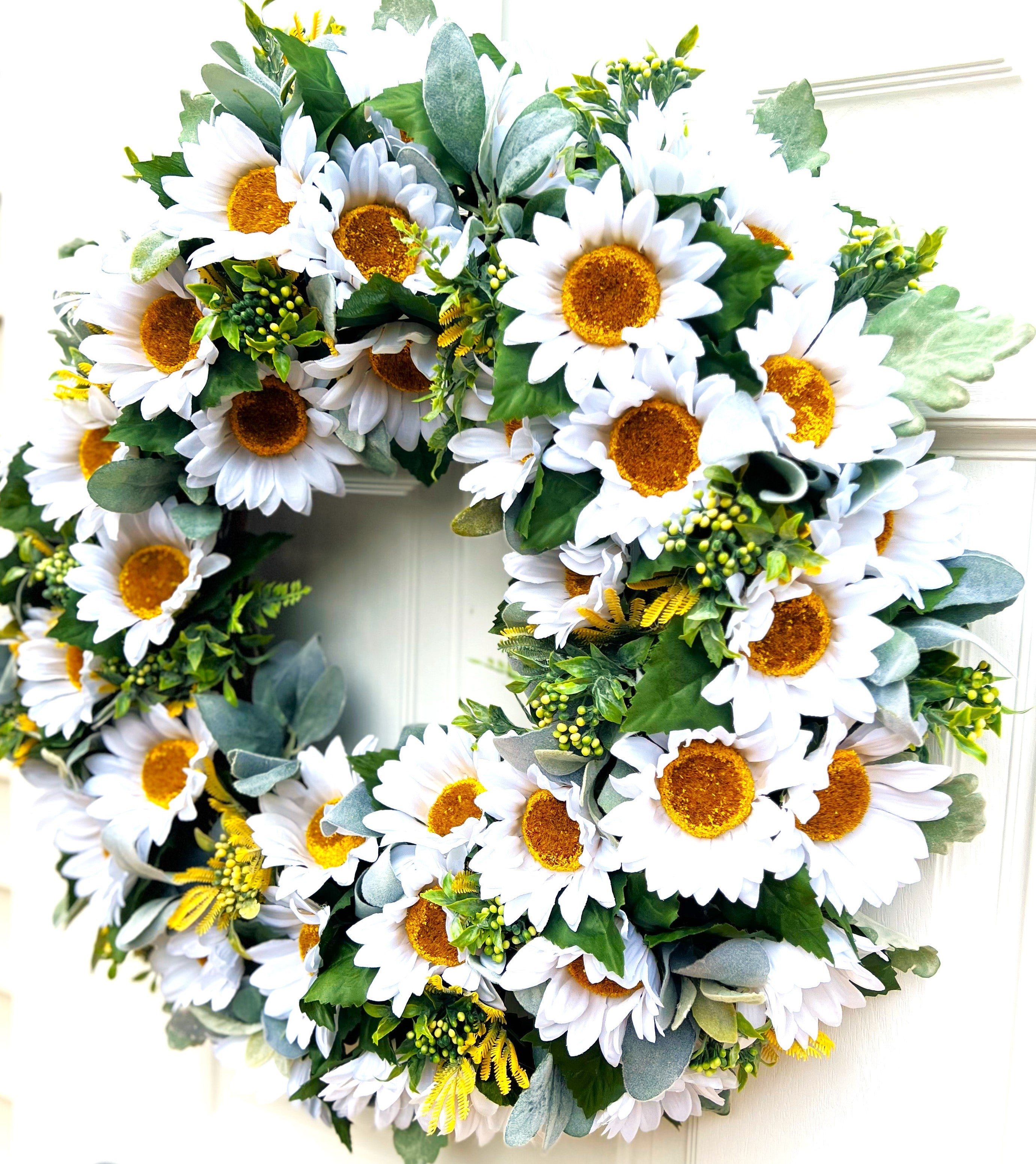 Gerber White Sunflower Wreath-Spring-Summer-28 Inches Diameter