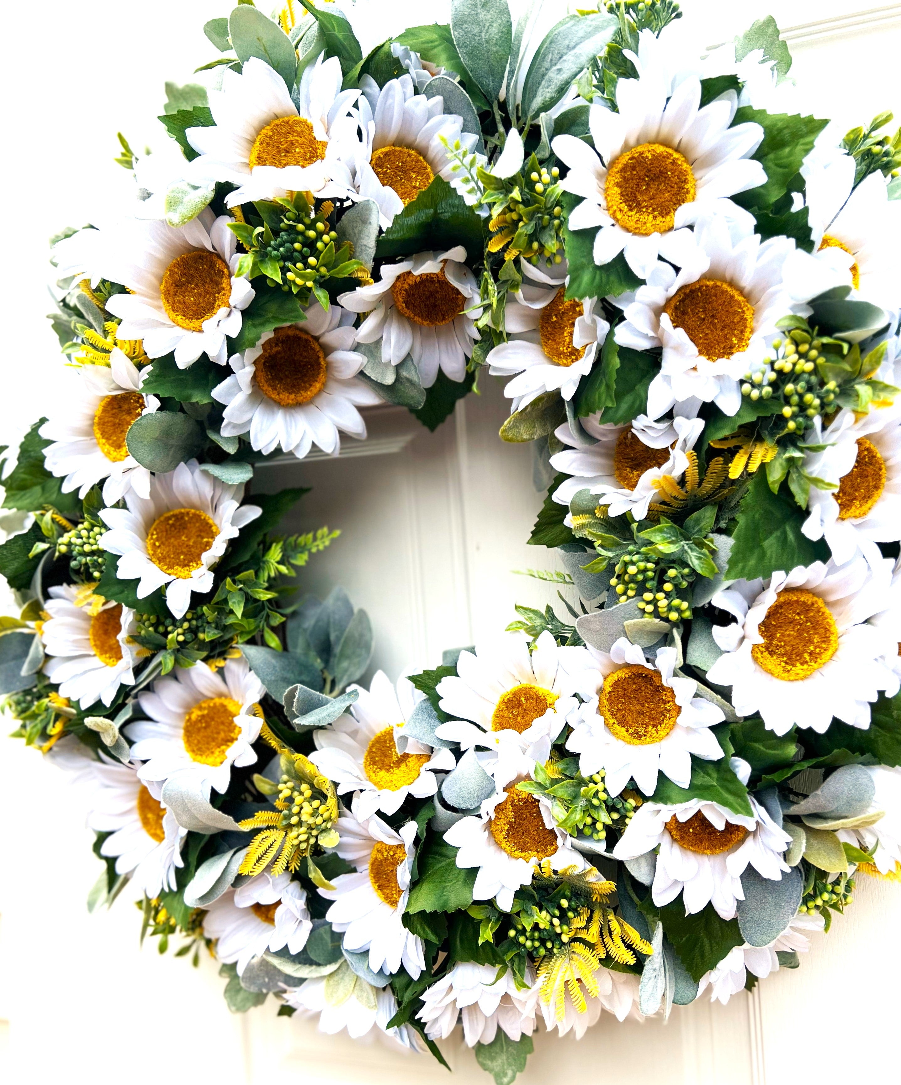 Gerber White Sunflower Wreath-Spring-Summer-28 Inches Diameter